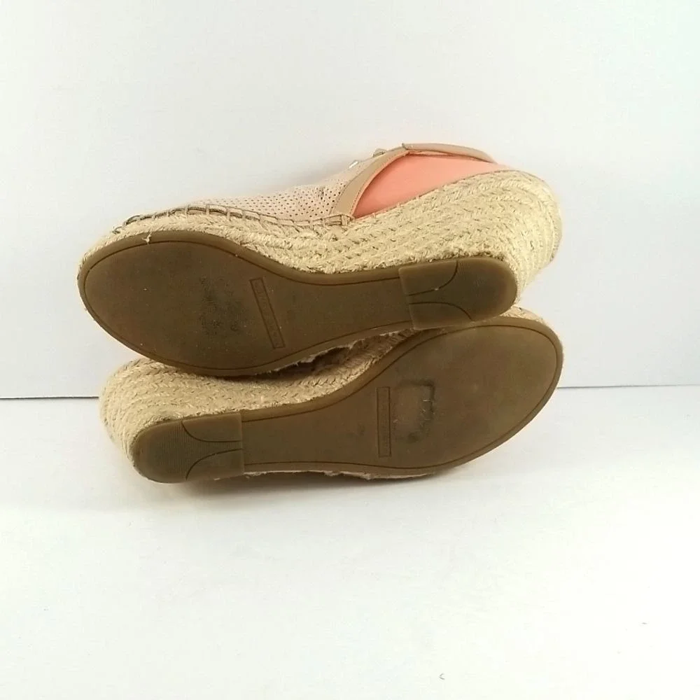 Marc Fisher Tan Studded Perforated Espadrille Wedge Sandals Nude Gold Studs 7.5M